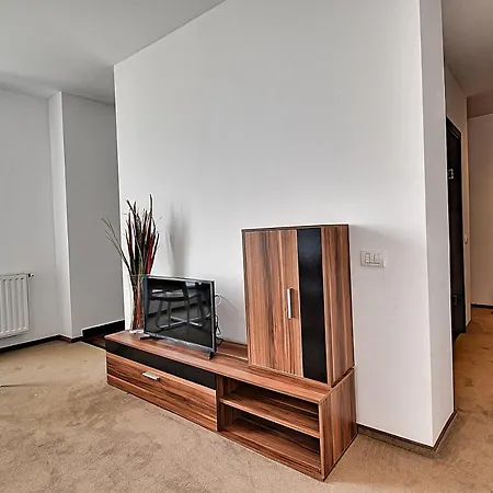 Uni88 Apartments