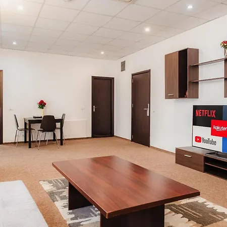 Uni88 Apartments *