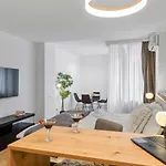 Apart-hotel Uni88 4*