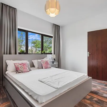 アパートホテル Uni88 Apartments Hotel ブカレスト