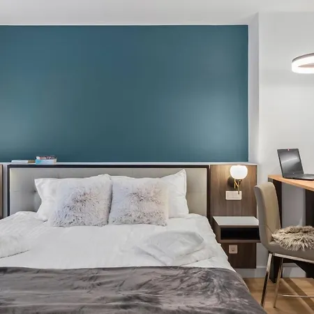 Uni88 Aparthotel