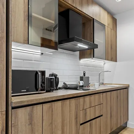 Uni88 Aparthotel 4* Bucharest