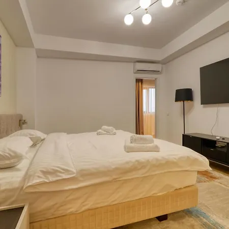 Uni88 Apartments *