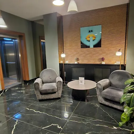 Uni88 Apartments Hotel アパートホテル