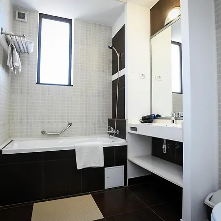 アパートホテル Uni88 Apartments Hotel ブカレスト