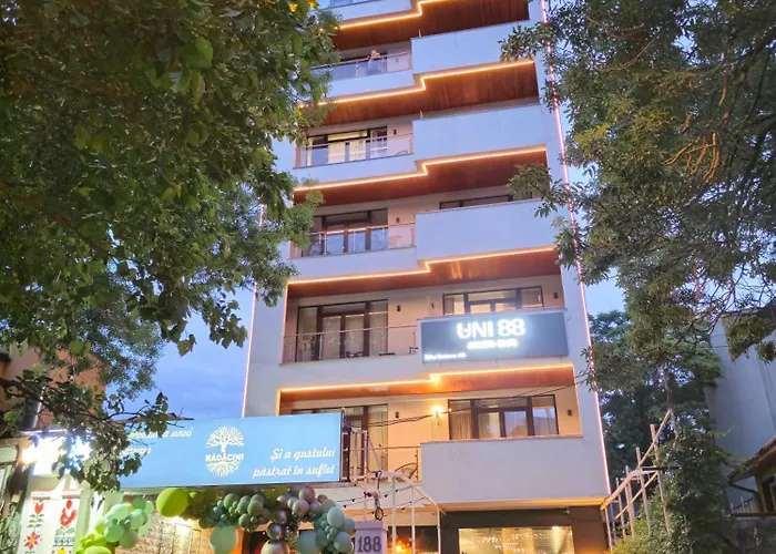 Uni88 Lejlighedshotel 4*