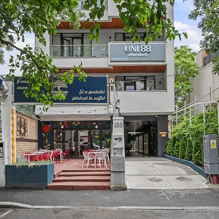 Aparthotel Uni88 Apartments Hotel 4*