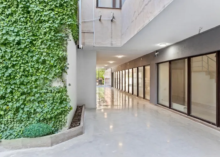 Aparthotel Uni88 Apartments Hotel 4*