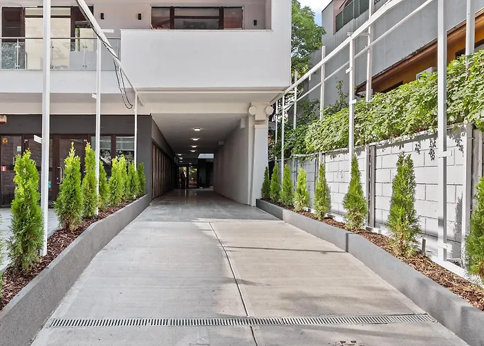 Aparthotel Uni88 Apartments Hotel