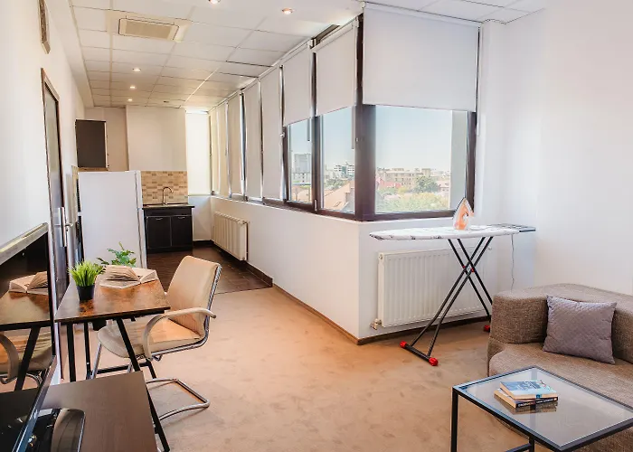 Uni88 Apartments Hotel 4*